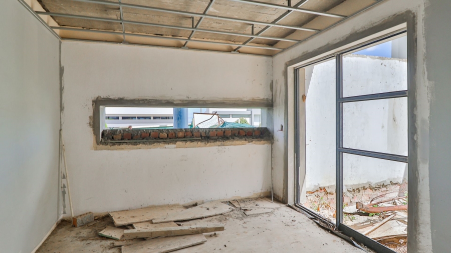 6 Bedroom Property for Sale in Baronetcy Estate Western Cape